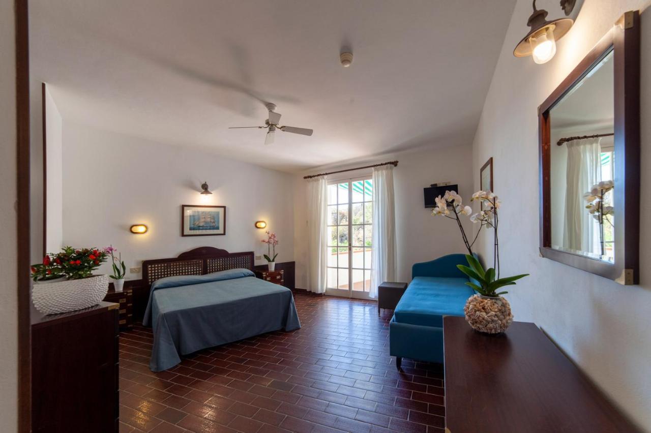 Hotel Antares Capoliveri  Luaran gambar