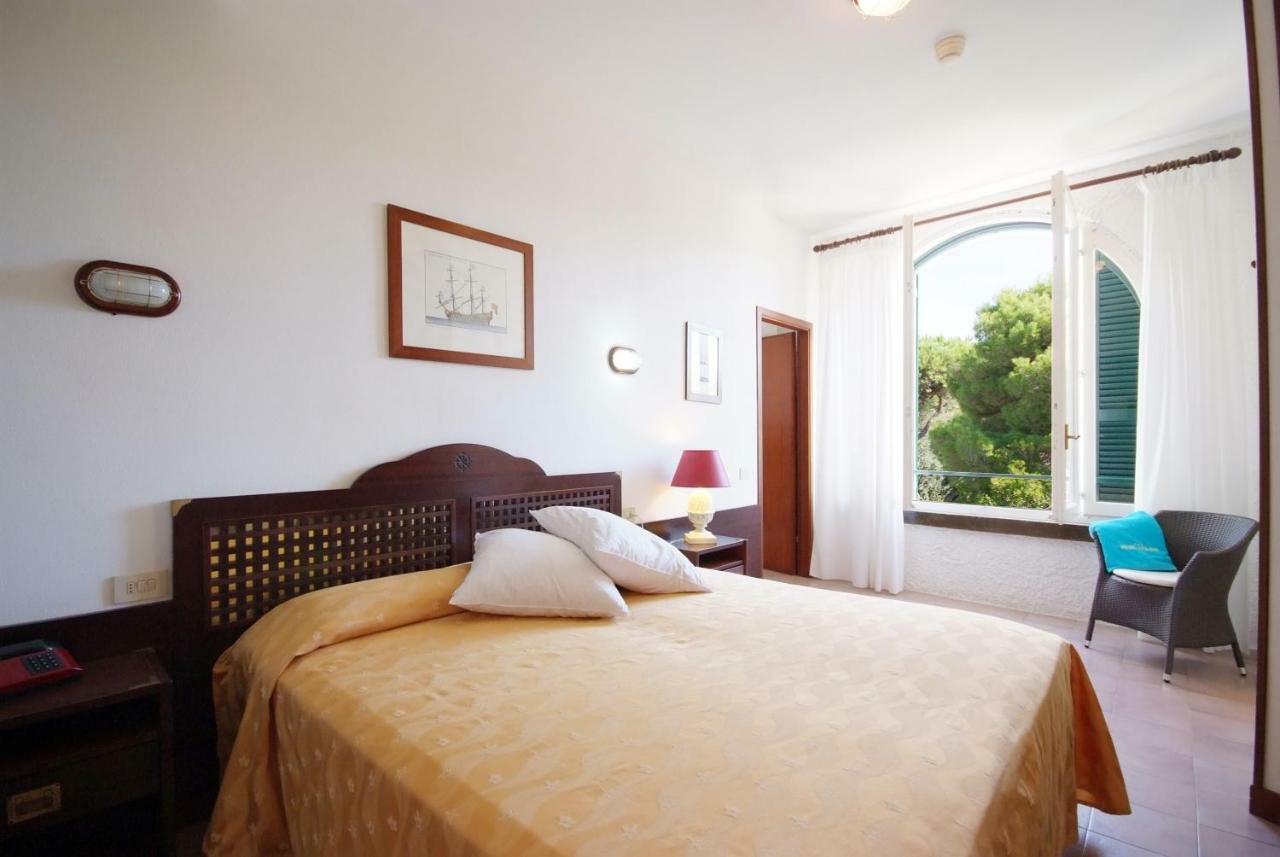 Hotel Antares Capoliveri  Luaran gambar