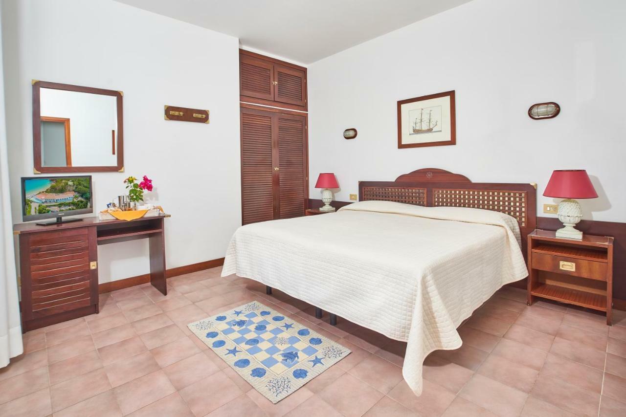 Hotel Antares Capoliveri  Luaran gambar